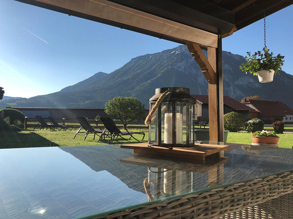 Haus Jaeger Ferienwohnungen Mit Indoor-Pool Inkl. Chiemgaukarte Ruhpolding Eksteriør billede