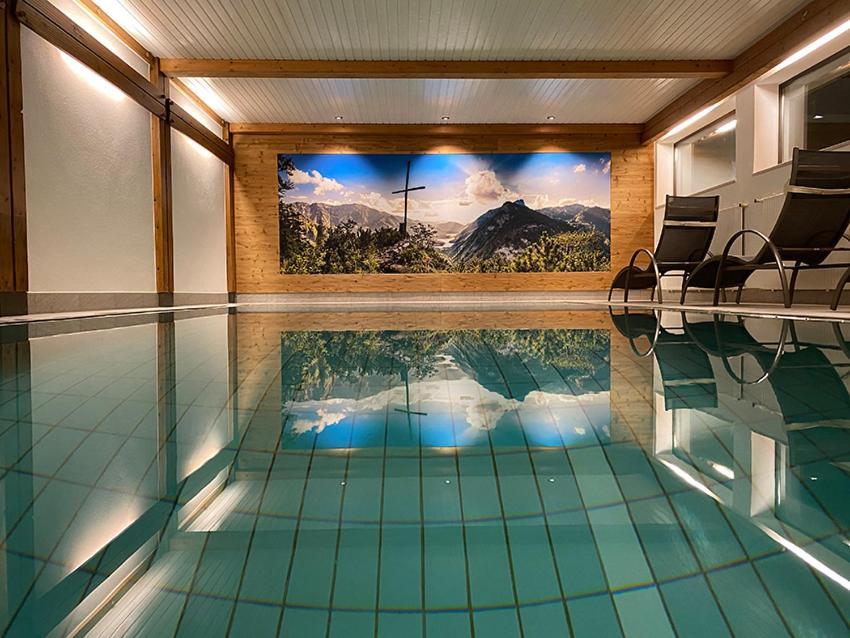 Haus Jaeger Ferienwohnungen Mit Indoor-Pool Inkl. Chiemgaukarte Ruhpolding Eksteriør billede